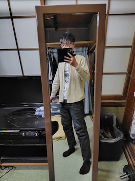 「UNIQLO（ユニクロ）のアイテム（シャツ/ブラウス、ベージュ系）」を使った、わっきいさん（メンズ・172cm）の春コーディネート