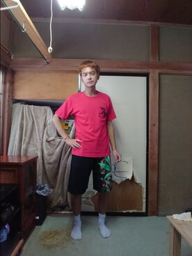 「abcd（ナシ）のアイテム（トップス）」を使った、わっきいさん（メンズ・172cm）の秋コーディネート