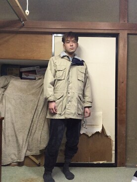 「アイテム（ノーカラーコート、ベージュ系）」を使った、BOKUWAKKIさん（メンズ・172cm）の冬コーディネート