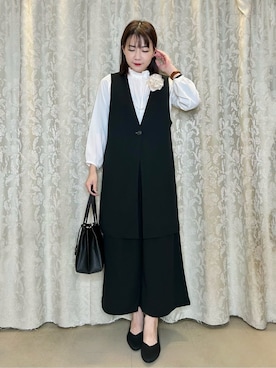 「アイテム（ブローチ/コサージュ、ベージュ系）」を使った、ネリさん（レディース・162cm）の冬コーディネート