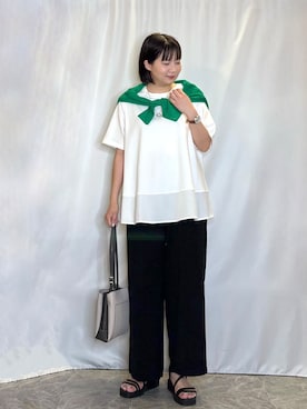 「SHOO・LA・RUE（シューラルー）の【7分袖/洗濯機可/S-LL】程よいVネックですっきり魅せる ジップアップ シアーカーディガン（カーディガン/ボレロ、グリーン系）」を使った、ネリさん（レディース・162cm）の夏コーディネート