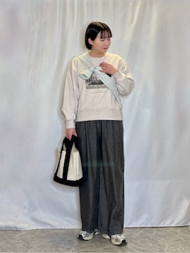 「off the wall（オフザウォール）のアイテム」を使った、ネリさん（レディース・162cm）の春コーディネート