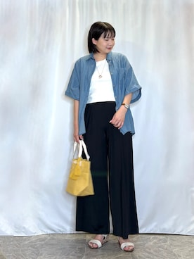 「SHOO・LA・RUE（シューラルー）の【S-LL/洗濯機可/綿100%】やわらかシアーデニム 5分袖ポケットシャツ（シャツ/ブラウス、ブルー系）」を使った、ネリさん（レディース・162cm）の夏コーディネート