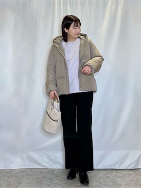 「アイテム（スウェット、パープル系）」を使った、ネリさん（レディース・162cm）の冬コーディネート