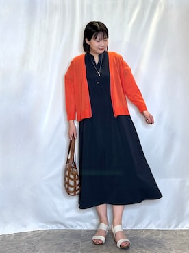 「SHOO・LA・RUE（シューラルー）の【ひんやり/洗濯機可/S-LL/選べる6色】サッと羽織るだけでこなれ見え マルチに使えるトッパーカーディガン（カーディガン/ボレロ、オレンジ系）」を使った、ネリさん（レディース・162cm）の春コーディネート