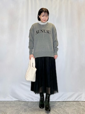 「ロゴニット」｜「アイテム（アクセサリー）」を使った、ネリさん（レディース・162cm）の秋コーディネート