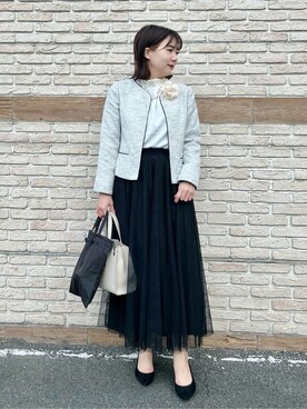 「アイテム（ブローチ/コサージュ、ベージュ系）」を使った、ネリさん（レディース・162cm）の春コーディネート