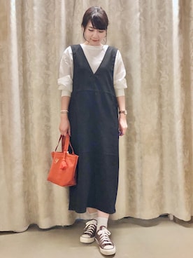 「SHOO・LA・RUE（シューラルー）の◆巾着付きイニシャルトート（トートバッグ）」を使った、ネリさん（レディース・162cm）の秋コーディネート