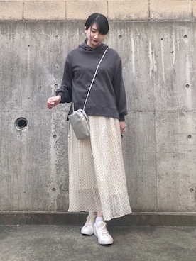 「DRESKIP（ドレスキップ）のアイテム（パーカー）」を使った、ネリさん（レディース・162cm）の冬コーディネート