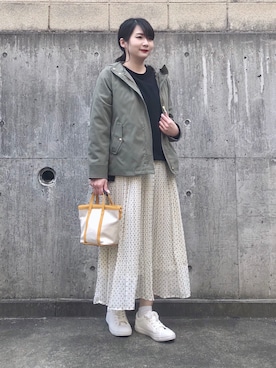 「ドットスカート」｜「アイテム（ブルゾン）」を使った、ネリさん（レディース・162cm）の春コーディネート