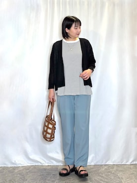 「SHOO・LA・RUE（シューラルー）の【ひんやり/洗濯機可/S-LL】オンにもオフにも マルチに使えるトッパーカーディガン（カーディガン/ボレロ、ブラック系）」を使った、ネリさん（レディース・162cm）の春コーディネート