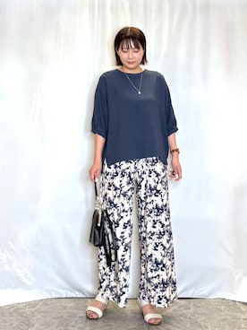 「SHOO・LA・RUE（シューラルー）のアイテム（サンダル）」を使った、ネリさん（レディース・162cm）の夏コーディネート