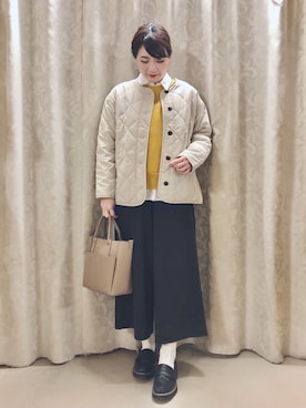 「マスタード」｜「アイテム（スウェット）」を使った、ネリさん（レディース・162cm）の冬コーディネート