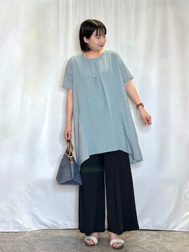 「SHOO・LA・RUE（シューラルー）の【洗濯機可/S-LL】体型カバーにも 異素材切り替え Aラインチュニックワンピース（チュニック、ブルー系）」を使った、ネリさん（レディース・162cm）の夏コーディネート