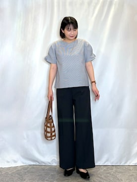 「SHOO・LA・RUE（シューラルー）の【セレモニー】ローヒールパンプス（パンプス、ブラック系）」を使った、ネリさん（レディース・162cm）の春コーディネート