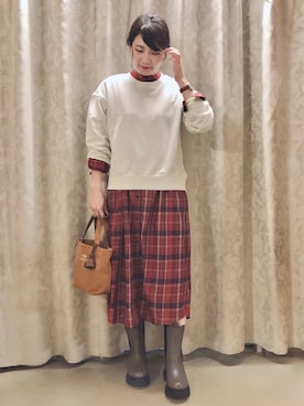 「SHOO・LA・RUE（シューラルー）の◆巾着付きイニシャルトート（トートバッグ）」を使った、ネリさん（レディース・162cm）の秋コーディネート