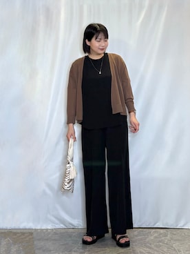「SHOO・LA・RUE（シューラルー）の【ひんやり/洗濯機可/S-LL】オンにもオフにも マルチに使えるボタンレスカーディガン（カーディガン/ボレロ、ブラウン系）」を使った、ネリさん（レディース・162cm）の春コーディネート