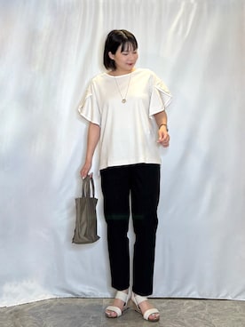 「SHOO・LA・RUE（シューラルー）の【ひんやり/洗濯機可/S-LL】配色パイピング フレアスリーブトップス（Tシャツ/カットソー、ベージュ系）」を使った、ネリさん（レディース・162cm）の夏コーディネート