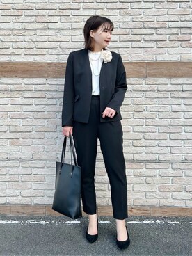 「アイテム（ブローチ/コサージュ、ベージュ系）」を使った、ネリさん（レディース・162cm）の冬コーディネート