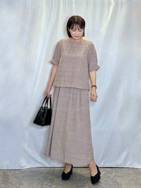 「SHOO・LA・RUE（シューラルー）の【セットアップ可/S-LL】夏でも感じられる秋気分 モールチェックタックスリーブ ブラウス（シャツ/ブラウス、ベージュ系）」を使った、ネリさん（レディース・163cm）の夏コーディネート
