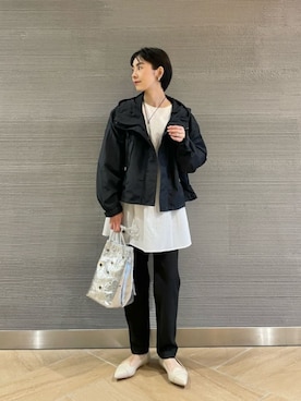「アイテム（トートバッグ、シルバー系）」を使った、山田（yamada）さん（レディース・151cm）の春コーディネート