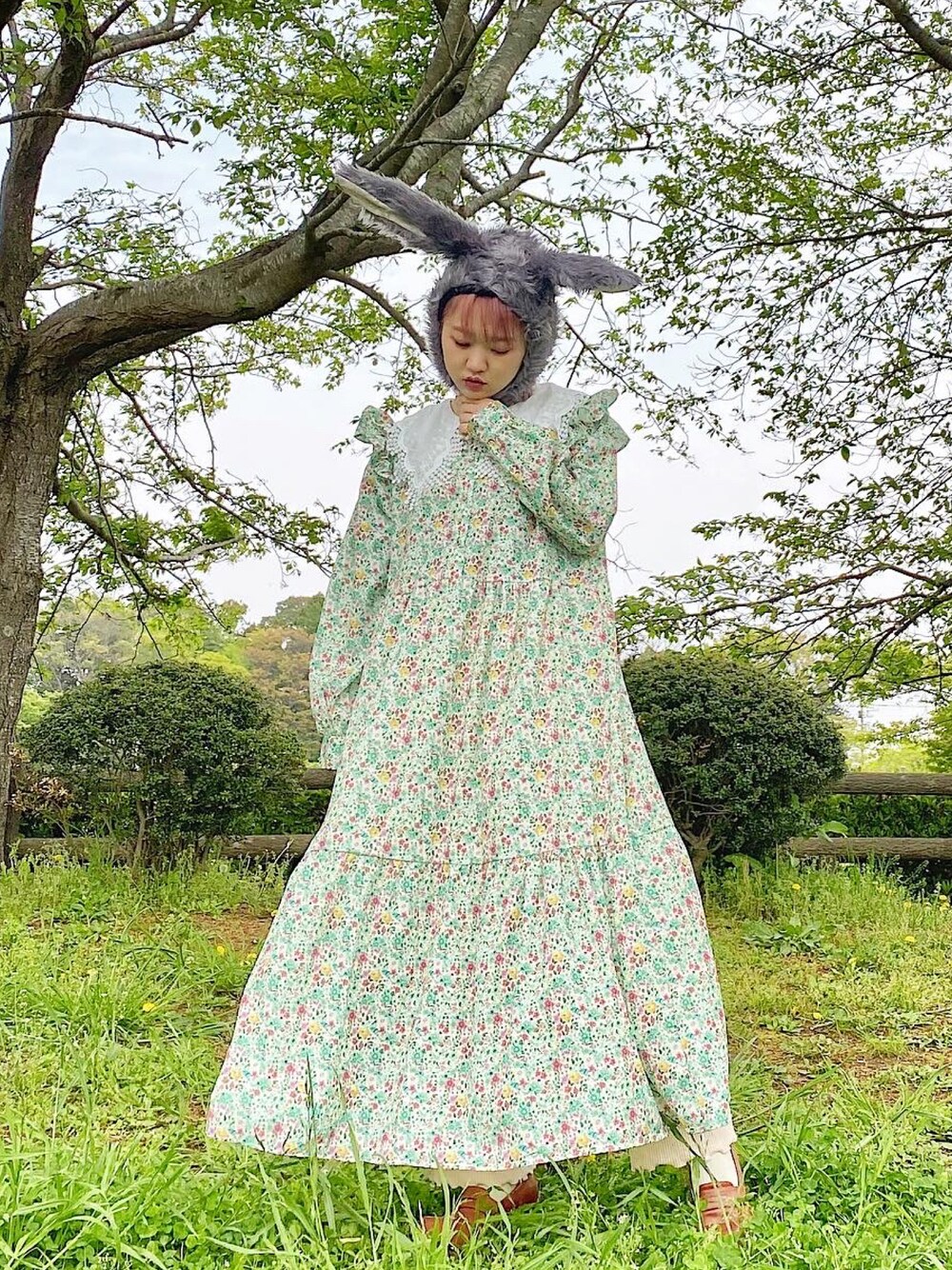 「花柄、花柄ワンピース、ワンピース、低身長、襟付きワンピース、襟、プチプラコーデ、ガーリー、大人カジュアル、レトロ、うさ耳、ピクニック、グリーン、ピスタチオ、イースター」｜「nugu (malook)のアイテム（ワンピース、グリーン系）」を使った、ayaneさん（レディース・153cm）の春コーディネートの1枚目の写真