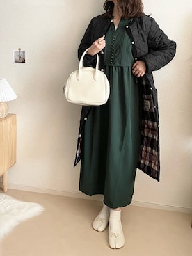 「MACKINTOSH PHILOSOPHY（ﾏｯｷﾝﾄｯｼｭ ﾌｨﾛｿﾌｨｰ）のアイテム（ノーカラーコート）」を使った、TOMOさん（レディース・154cm）の秋コーディネート