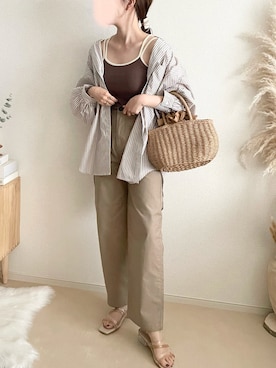 「feepur（フェピュール）のアイテム（チノパンツ）」を使った、TOMOさん（レディース・154cm）の春コーディネート