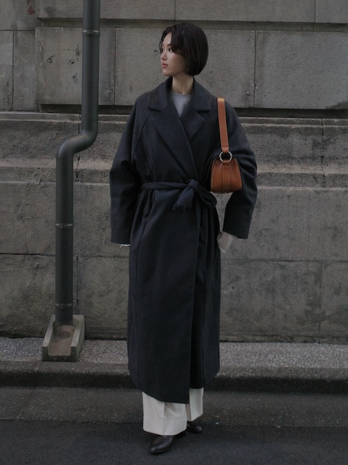 「AKTE（アクテ）のオーバーガウンコート（その他アウター）」を使った、K A R E Nさん（レディース・167cm）の冬コーディネート