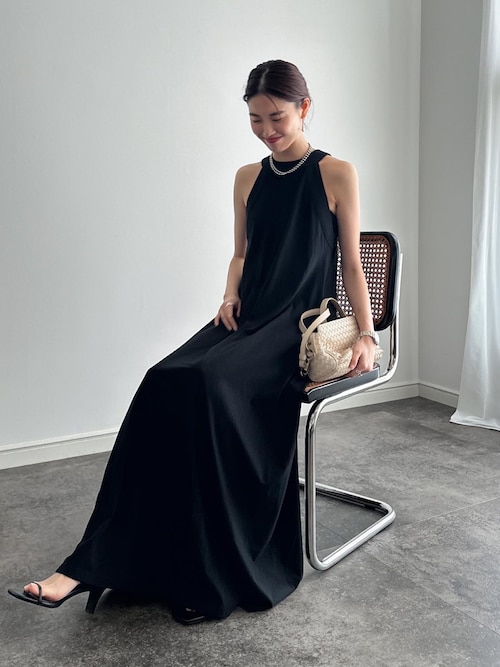 【AKTE】アクテ ホルターネックカットソーワンピース(S)ベージュ 2023 AKTE（アクテ）の「ホルターネックカットソーワンピース