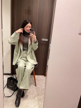 「ECRIRE（エクリール）のアイテム（スラックス）」を使った、RUIさん（レディース・165cm）の冬コーディネート