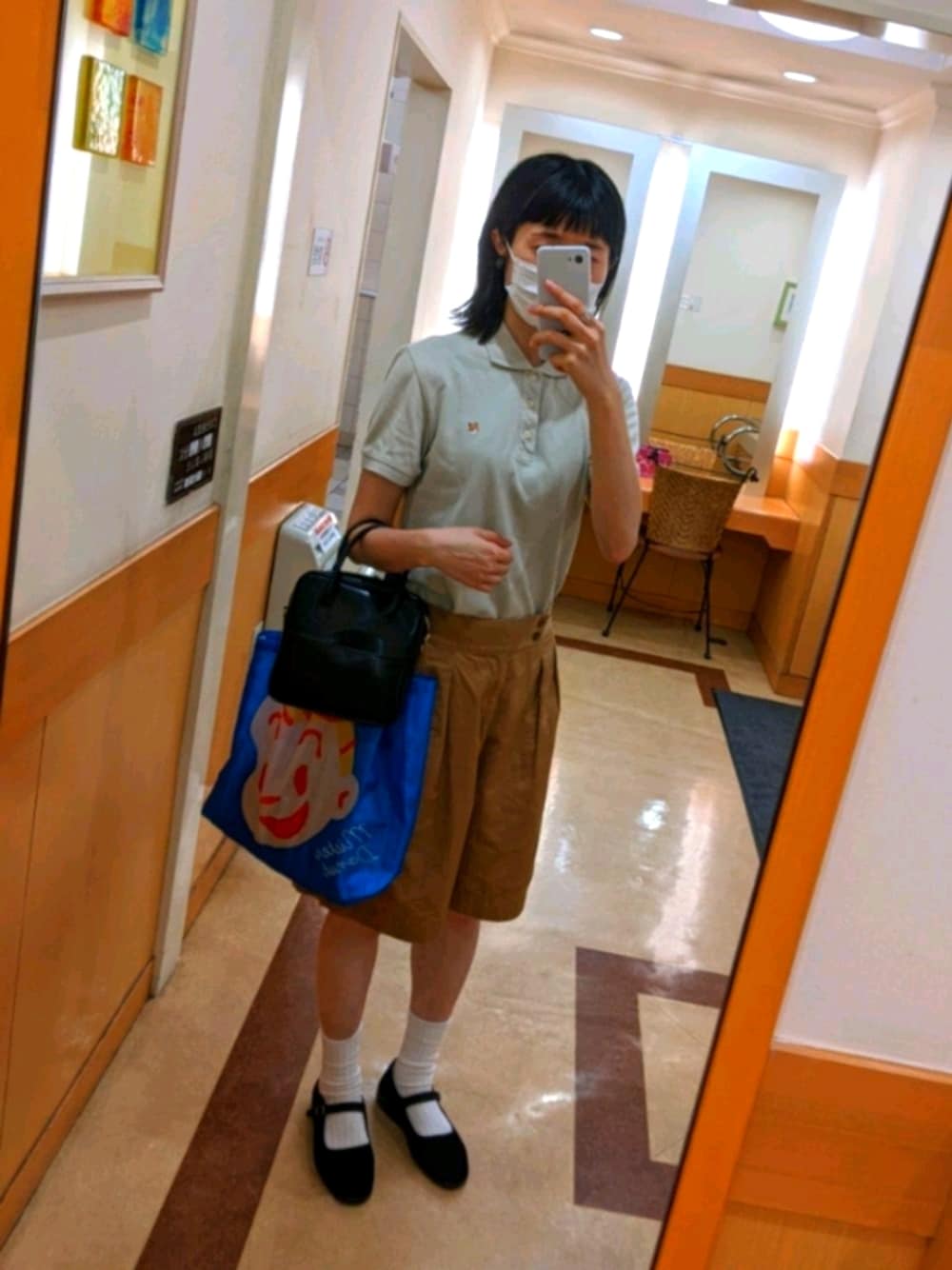 「MAISON KITSUNE、ポロシャツ、グルカショーツ、FUDGE、クルーエル、少年コーデ、カンフーシューズ」｜「UNIQLOのアイテム（パンツ、ベージュ系）」を使った、だーそんさん（レディース・170cm）の夏コーディネートの1枚目の写真