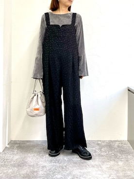 「重ね着ベストシーズン」｜「アイテム（オールインワン・サロペット）」を使った、osakaさん（レディース・157cm）の秋コーディネート