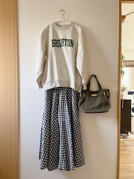 「antiqua」｜「アイテム（スウェット）」を使った、teey+さん（レディース・155cm）の春コーディネート