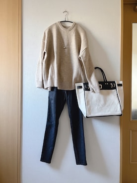 「OMNES（オムネス）のアイテム（バッグ）」を使った、teey+さん（レディース・155cm）の春コーディネート