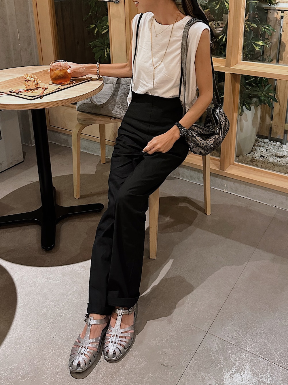 セリーヌ ピテアスエードサンダル 黒・白色のパンツにも合う◎ 楽天市場】【7/23-18時～10％OFFクーポン対象】CELINE セリーヌ