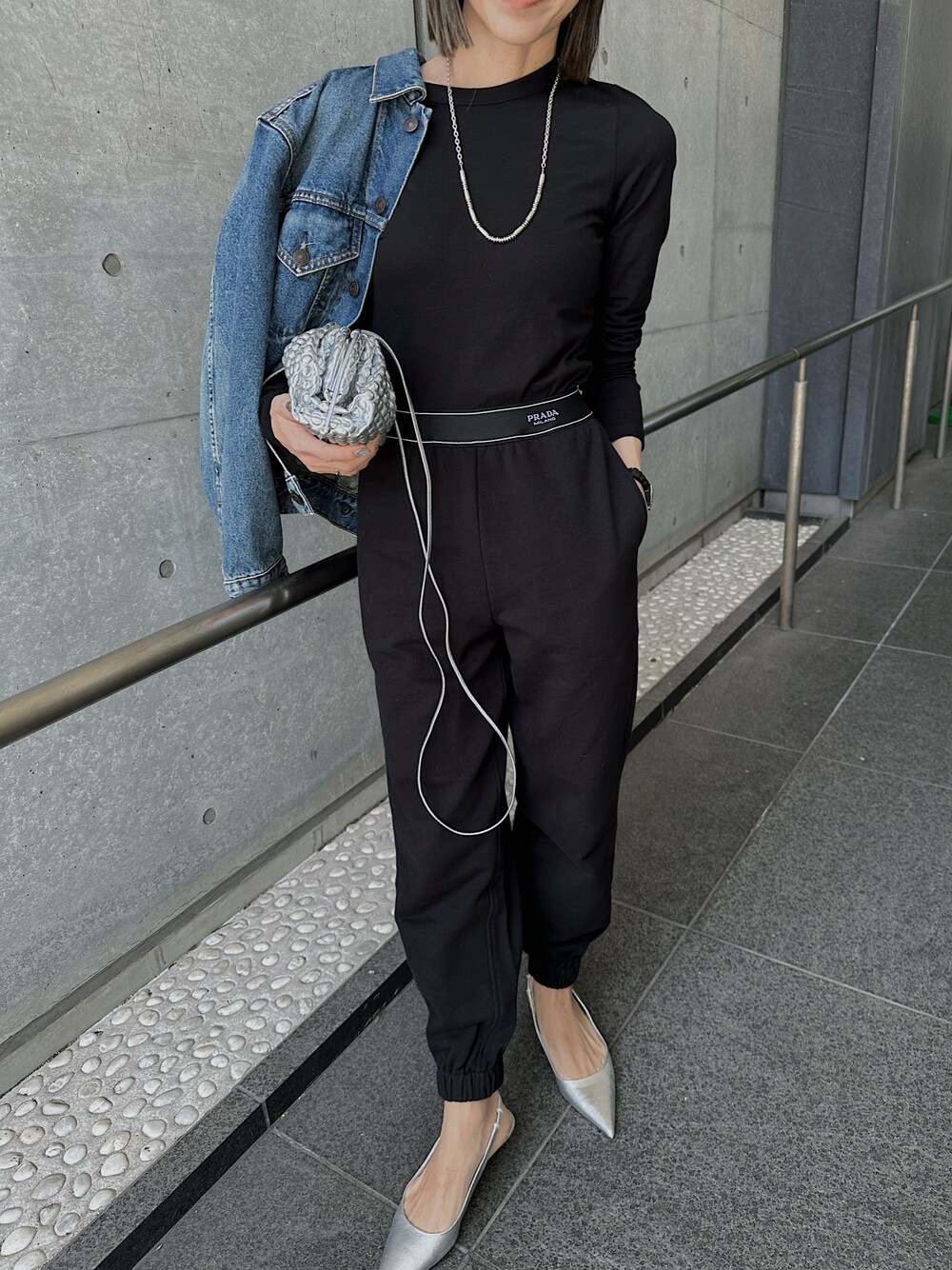 CHANELのサングラスを使った人気ファッションコーディネート
