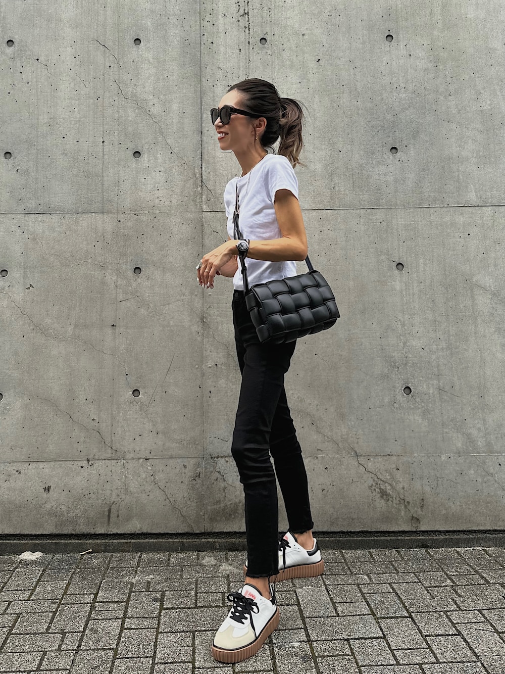 【コーデのアクセントに】 bottegaveneta ショルダーバッグ Oo.hiro.oO｜BOTTEGA VENETAのショルダーバッグを使った