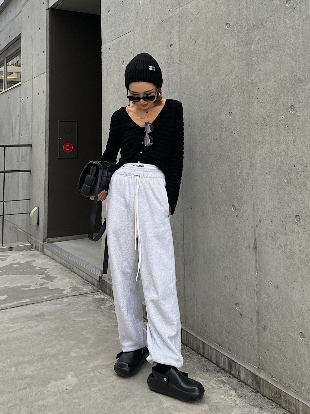 Oo.hiro.oO｜anukeのスウェットパンツを使ったコーディネート - WEAR