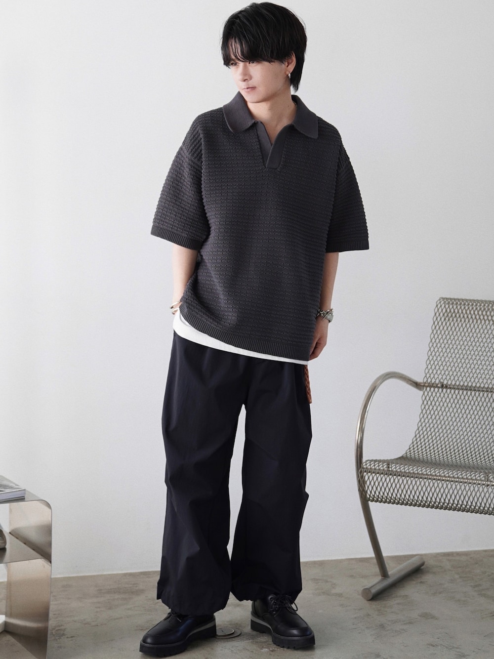 げんじさんの「TUCK SKIPPER KNIT POLO（WYM LIDNM）」を使ったコーディネートの1枚目の写真