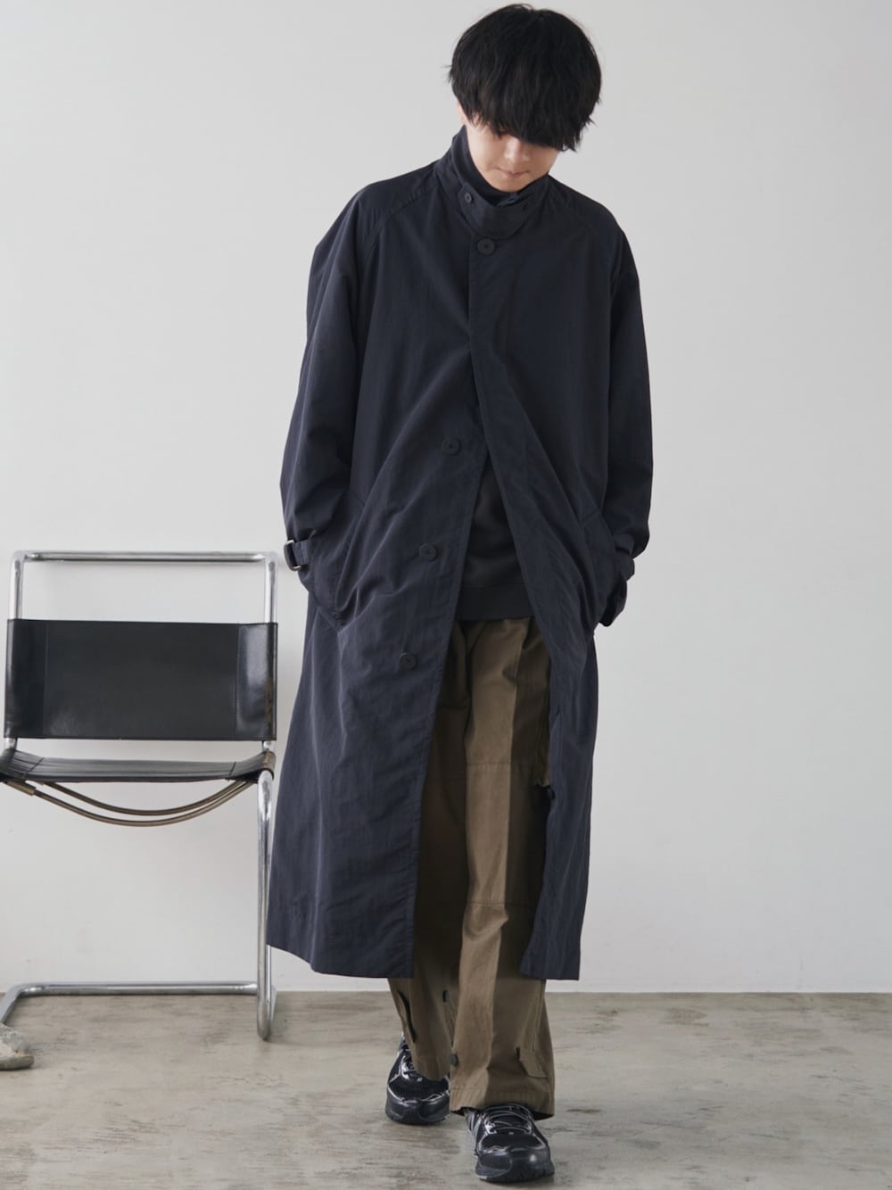WYM LIDNMのステンカラーコートを使った人気ファッション