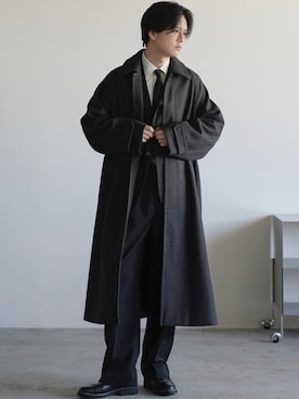 「アイテム（ステンカラーコート）」を使った、げんじさん（メンズ・175cm）の冬コーディネート