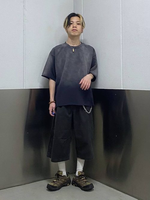 alo ライトブルー クロップドTシャツ Alo Yoga Triumph Crew Neck Tee | Shopbop