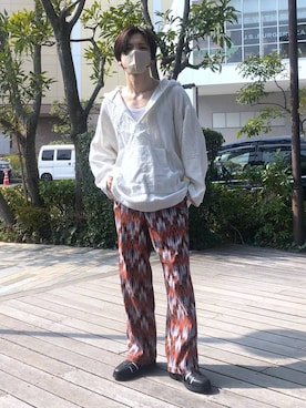 「アイテム（スウェットパンツ、ブラウン系）」を使った、覇都さん（メンズ・162cm）の春コーディネート