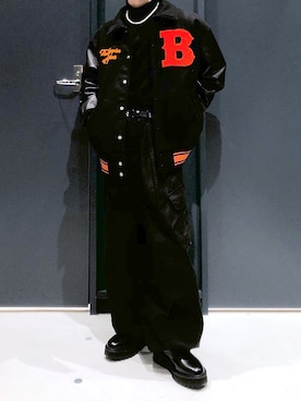 「オールブラック」｜「アイテム（スタジャン）」を使った、覇都さん（メンズ・162cm）の冬コーディネート