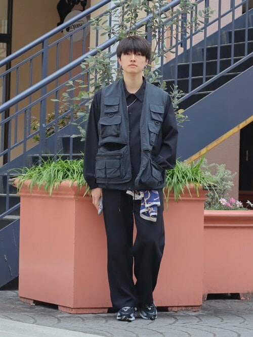BEAMS HEARTBEAMS HEART MENさんのベストを使ったコーディネート