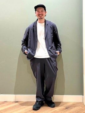 「グレー」｜「アイテム（セットアップ）」を使った、BEAMS HEART MENさん（メンズ・171cm）の夏コーディネート