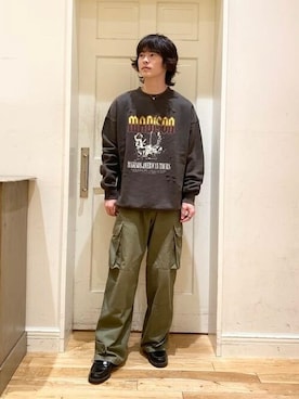 「オリーブ」｜「アイテム（スウェット）」を使った、BEAMS HEART MENさん（メンズ・165cm）の夏コーディネート