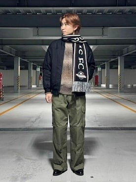 「サッカーマフラー」｜BEAMS HEART MENさん（メンズ・171cm）の秋コーディネート