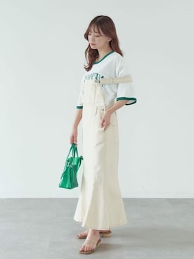 「koe（コエ）の【ジェンダーレス】反転プリント半袖リンガーTシャツ*（Tシャツ/カットソー）」を使った、koe_officialさん（レディース・160cm）の夏コーディネート